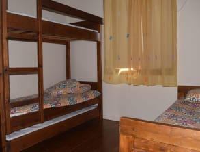 בקתה%20באופק%20,%20אבני%20איתן